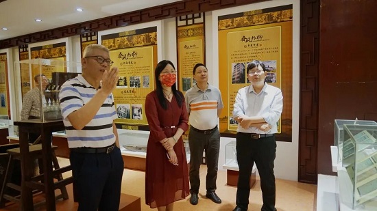 廣藥集團工會主席李錦云一行到白云山潘高壽調(diào)研指導(dǎo).jpg